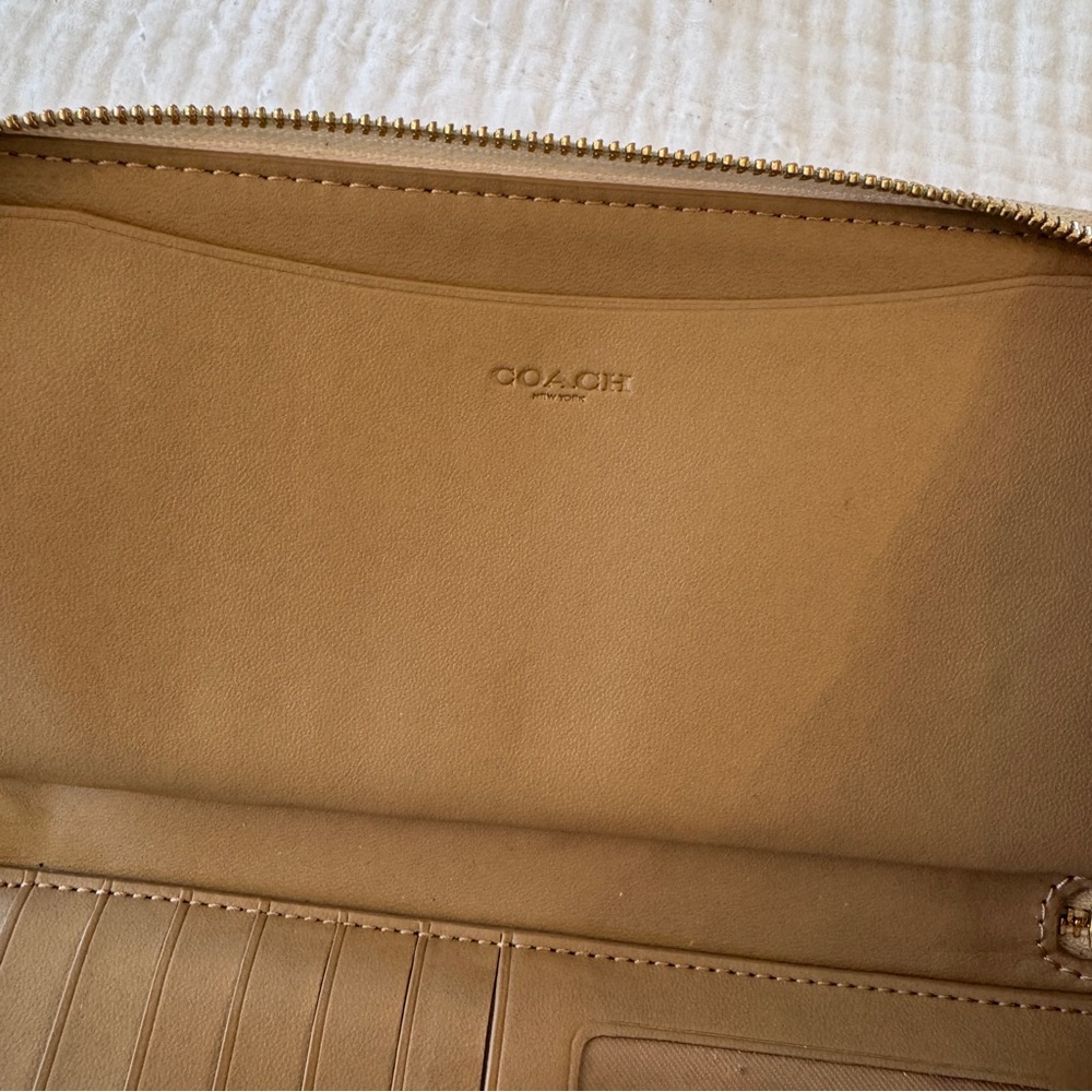 Coach Signature Canvas Bag & Matching Wallet Set - Picture 9 of 10